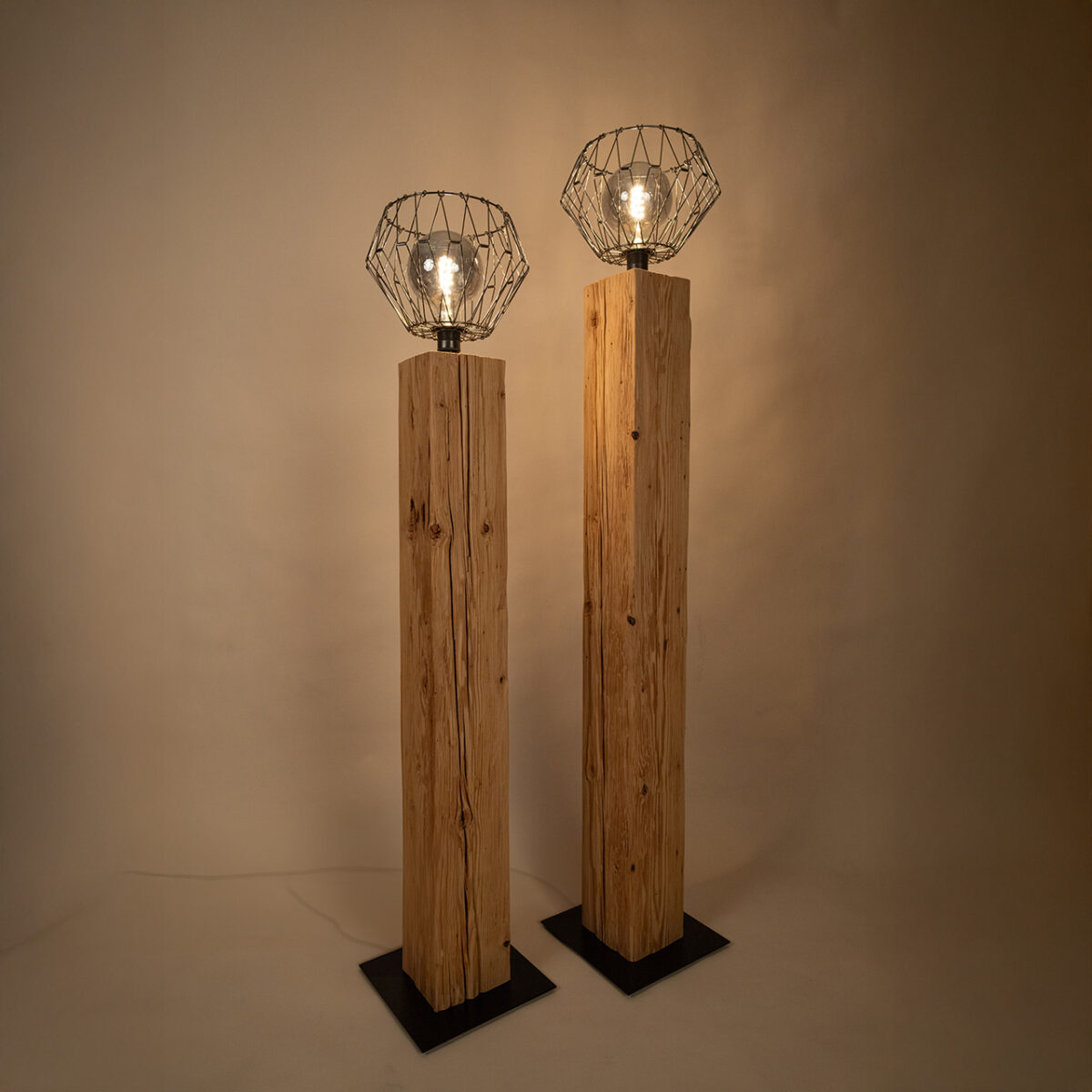 Stehlampen Matterhorn und Säntis